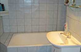 Vanzare apartament 4 camere decomandate, 81 mp utili, balcon, zona Billa!