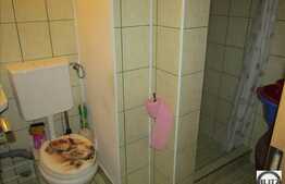 Vanzare apartament 4 camere decomandate, 81 mp utili, balcon, zona Billa!