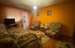 Apartament 67 mp, 3 camere, decomandat, zona Piata Flora