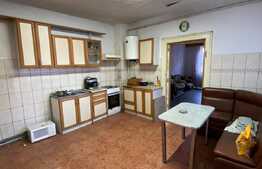 Ocazie! Casa pentru investitie, la 5 minute de Stadion si Parcul Central 