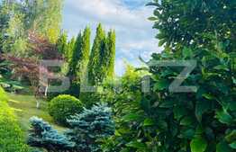 Vila exclusivista cu piscina, 300 mp utili, 1100 mp teren