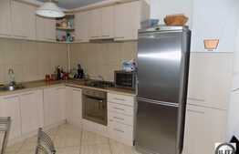 2 camere, 60 mp, mobilat modern, imobil tip casa, zona strazii Olanesti