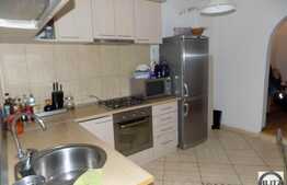 2 camere, 60 mp, mobilat modern, imobil tip casa, zona strazii Olanesti