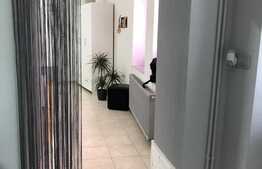 De vanzare 3 spatii comerciale cu chiriasi existenti, 100 mp utili Codlea 