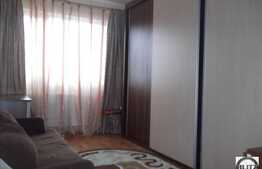 Vanzare apartament 2 camere, 54 mp utili, zona Edgar Quinet, cu boxa si garaj