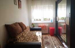 Apartament de 2 camere, decomandat, etaj intermediar, zona Noua