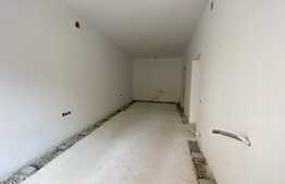 Cladire in stil Baroc, in Piata Muzeului spatiu la etaj cu acces din strada