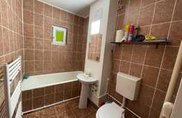 Apartament de 2 camere, decomandat, 55mp, zona UMF