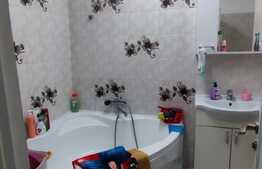 Apartament de 3 camere, 49 mp, etaj intermediar, zona Petrom, Baciu