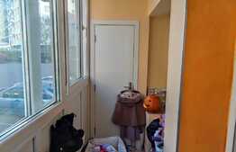 Apartament de 3 camere, 49 mp, etaj intermediar, zona Petrom, Baciu