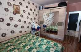 Apartament de 3 camere, 49 mp, etaj intermediar, zona Petrom, Baciu