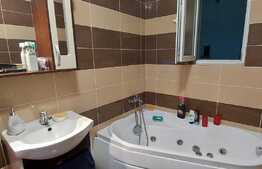 Apartament modern de 2 camere, CF, balcon, etaj intermediar