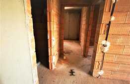 Apartament de 3 camere, 64 mp, zona Gilau !