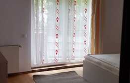 Apartament 3 camere, 2 balcoane, garaj, zona Grand Hotel Italia