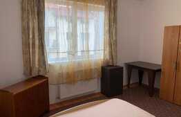 Apartament de 2 camere, 48 mp, parcare, zona Florilor