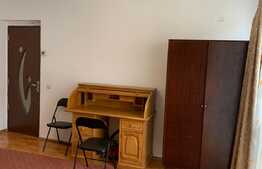 Apartament de 2 camere, 48 mp, parcare, zona Florilor