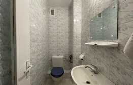 Apartament de 3 camere, decomandat, garaj, zona strazii Bucuresti