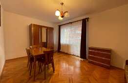 Apartament de 3 camere, decomandat, garaj, zona strazii Bucuresti