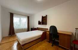 Apartament de 3 camere, decomandat, garaj, zona strazii Bucuresti