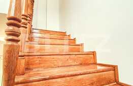 Casa finisata, 128 mp, curte privata, zona Republicii!