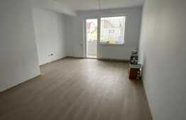Apartament 1 camera, decomandat, nemobilat, 38 mp, parcare , zona Eroilor