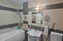 Apartament semidecomandat de 64 mp utili, 2 balcoane, parcare, zona Florilor