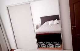 Apartament semidecomandat de 64 mp utili, 2 balcoane, parcare, zona Florilor