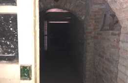 Investitie pretabila pentru azil de batrani, 11 camere, 926 mp, in Codlea