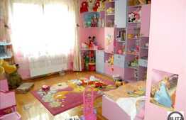 Vanzare 4 camere, 200 mp,  mobilat si utilat