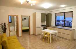 Apartament cu 3 camere, balcon, parcare, zona Grand Hotel Italia