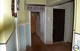 Vanzare 2 camere decomandate, orientare sudica, loc parcare si terasa de 200 mp!