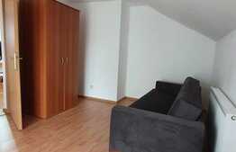 Apartament 2 camere, decomandat, balcon, garaj, zona strazii Eugen Ionescu