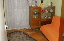 Vanzare 4 camere decomandate, 77,67 mp, finisat clasic, zona Calea Floresti!