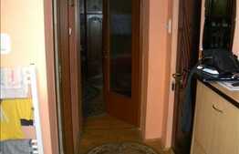 Vanzare apartament 2 camere, decomandate, boxa la subsol, zona Calea Floresti!