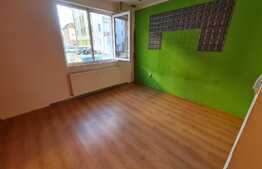 Garsoniera decomandata, 30 mp, loc de parcare! Zona centrala!