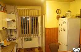 2 camere de vanzare in zona Mol, Marasti