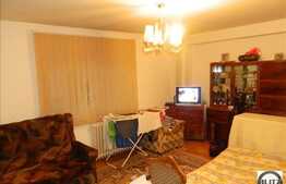 2 camere de vanzare in zona Mol, Marasti