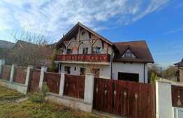 Casa in Sanpetru, 181 mp utili, la poalele Dealului Lempes