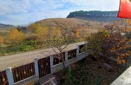 Casa in Sanpetru, 181 mp utili, la poalele Dealului Lempes