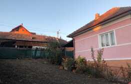 De vanzare casa in calcan, front de 17 ml, teren 442 mp, zona Maramuresului