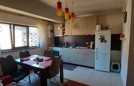 Apartament de 3 camere, 54 mp, zona Stejarului !