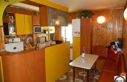 Vanzare 3 camere, decomandat, 73 mp utili, zona Profi, cu boxa si parcare