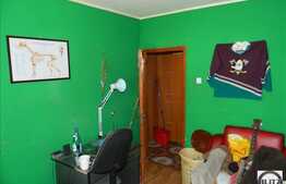 Vanzare 3 camere, decomandat, 73 mp utili, zona Profi, cu boxa si parcare