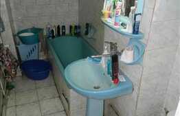 Vanzare 3 camere, decomandat, 73 mp utili, zona Profi, cu boxa si parcare