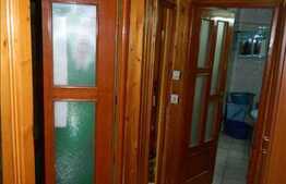 Vanzare 3 camere, decomandat, 73 mp utili, zona Profi, cu boxa si parcare