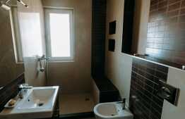 Apartament de 3 camere, 100mp, garaj, zona strazii Buna ziua