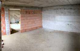 Casa cu 5 camere, 132 mp utili, 400 mp teren la intrare in Campenesti