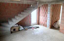 Casa cu 5 camere, 132 mp utili, 400 mp teren la intrare in Campenesti