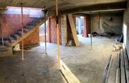 Casa cu 5 camere, 132 mp utili, 400 mp teren la intrare in Campenesti