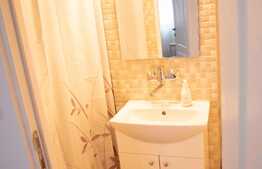 Apartament ultrafinisat, cu 2 camere decomandate, zona Bucium